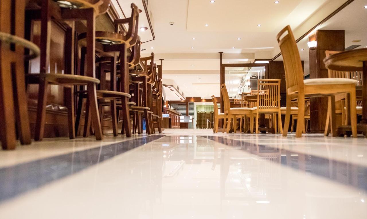 มานูซอส ซิตี้ โฮเต็ล Hotel Rhodes City ภายนอก รูปภาพ