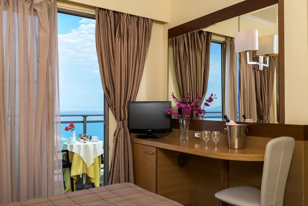 มานูซอส ซิตี้ โฮเต็ล Hotel Rhodes City ภายนอก รูปภาพ